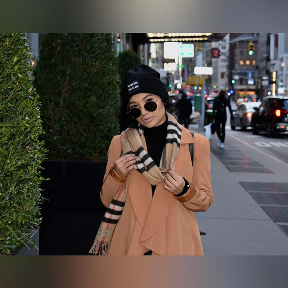 Water-Resistant Trench Coat - Picture 7 of 10